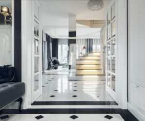 Projekt wnętrz domu w stylu glamour