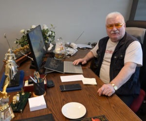 Wałęsa posłuchał się PiS