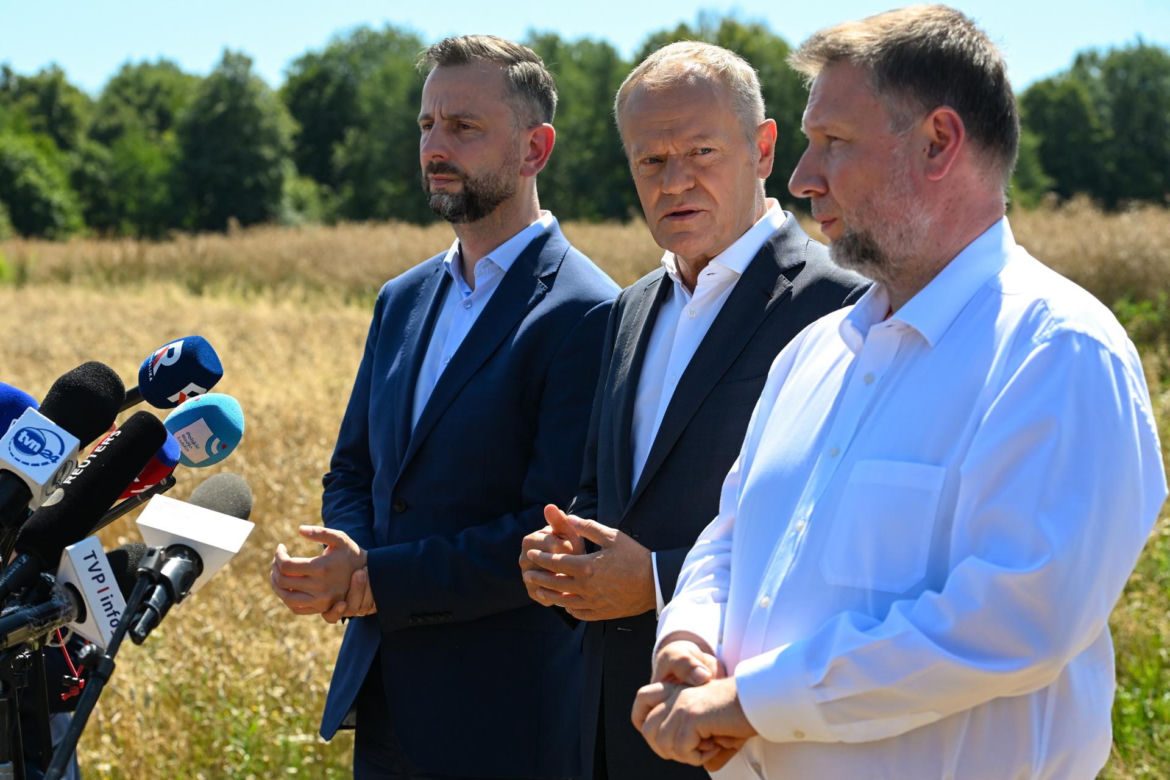 Donald Tusk na miejscu wybuchy na Lubelszczyźnie