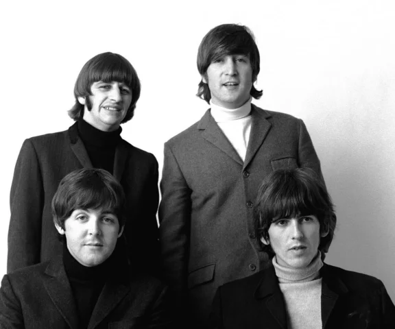Tak będą wyglądać filmowi Beatlesi! Wizerunki aktorów ujawniono w ramach projektu