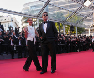 Paweł Pawlikowski z żoną na czerwonym dywanie. Małgorzata Bela skradła show