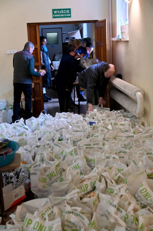 Wielkanocne paczki dla potrzebujących ze Szczecina. Wsparcie otrzymało ponad 400 osób
