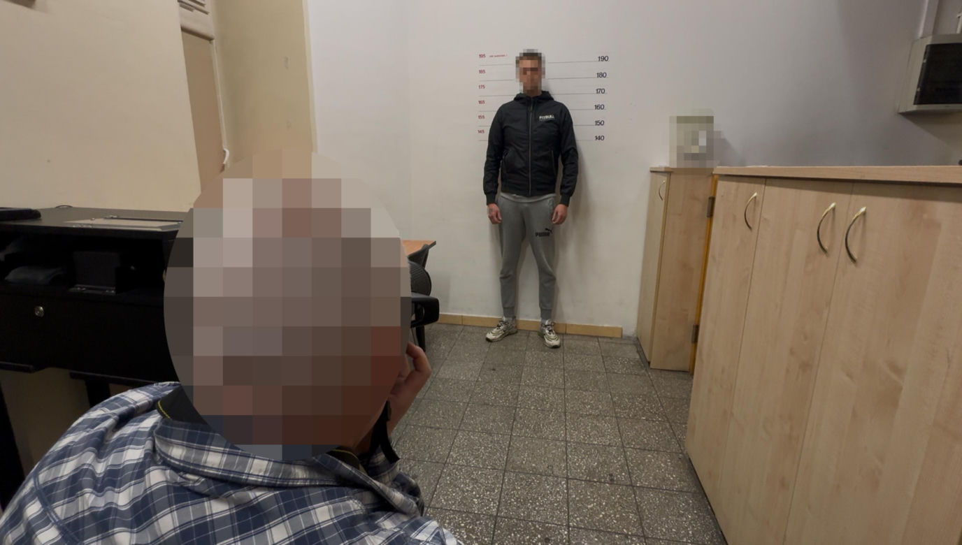 Horror pod Mostem Świętokrzyskim. 20-latek z pałką zaatakował 13-latka