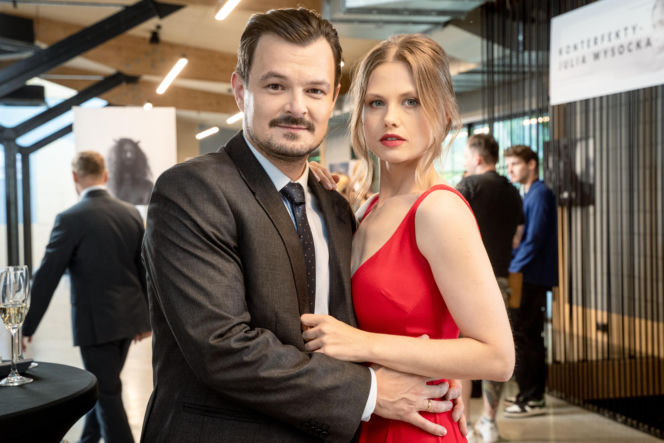 Zdrada, odc 1: Julia (Anna Karczmarczyk), Patryk (Dawid Ogrodnik)