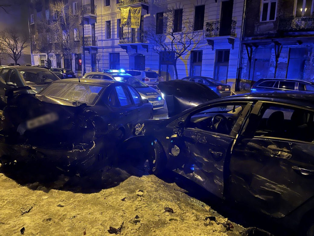 Staranował zaparkowane auta na ul.Stalowej