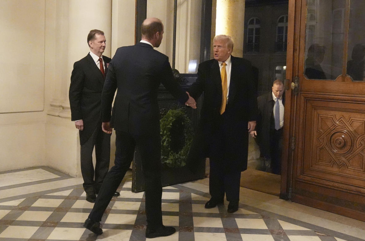 Książę Harry wściekł się na widok tych zdjęć?! William w komitywie z Trumpem!