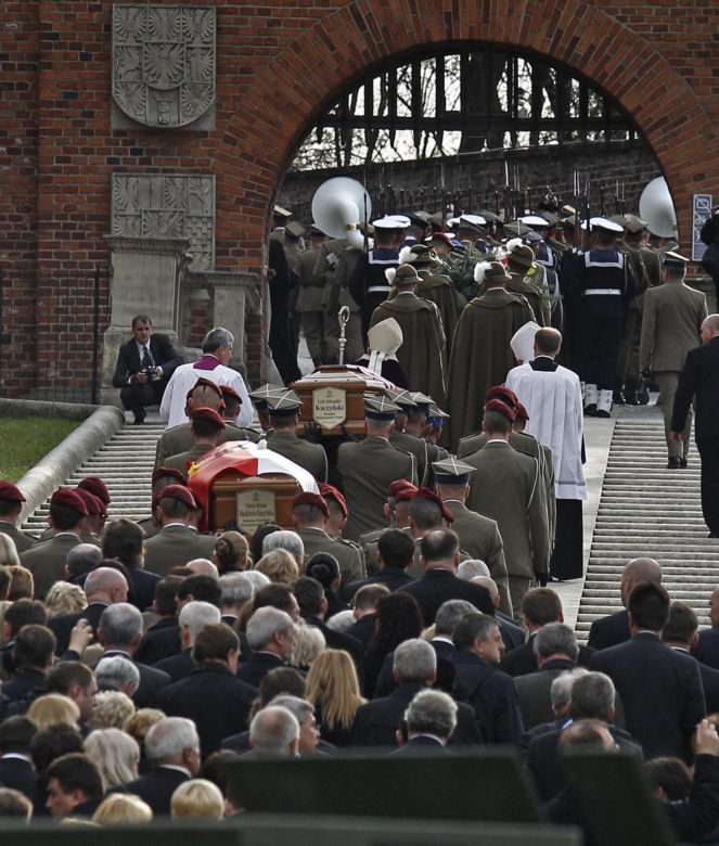 Pogrzeb Lecha i Marii Kaczyńskich w Krakowie, 2010r.
