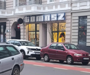 Neon Tomasz na ul. Rayskiego odzyskał dawny blask