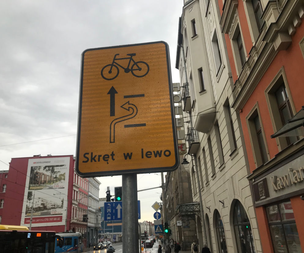 Tajemniczy znak na Piłsudskiego we Wrocławiu! Wiecie co oznacza? [ZDJĘCIA]