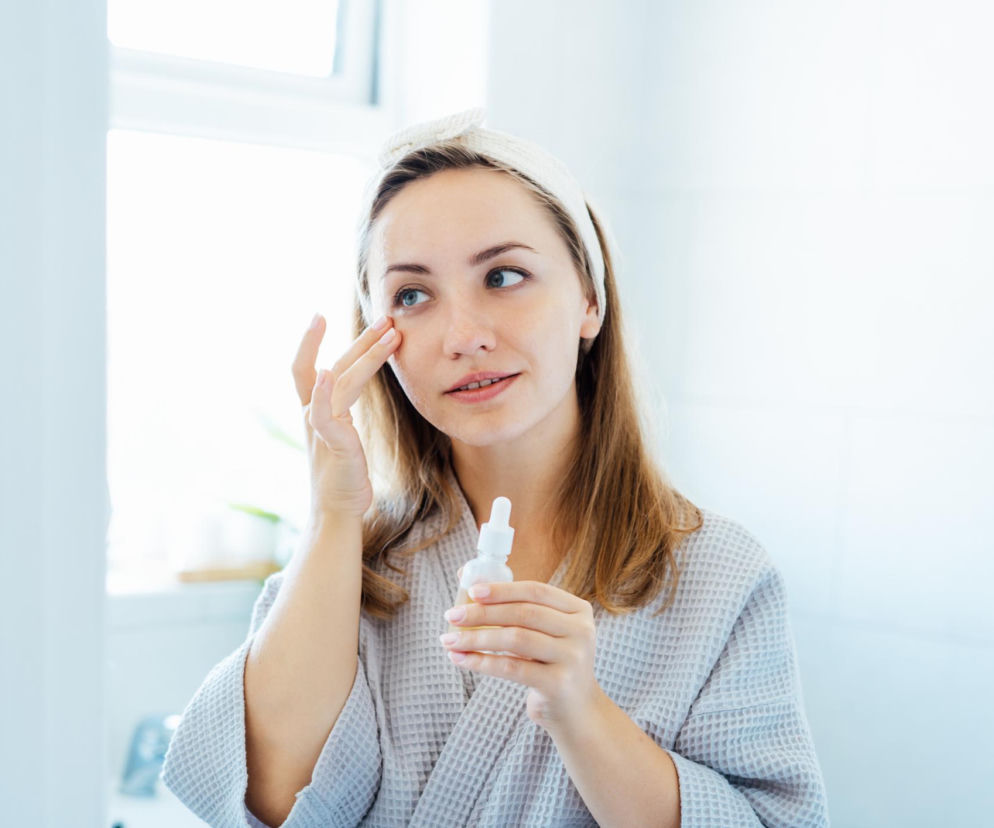 Serum, krem i SPF. Jeden produkt powinien kończyć poranną pielęgnację