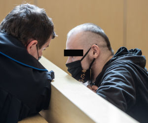 Karmili synka trutką na szczury