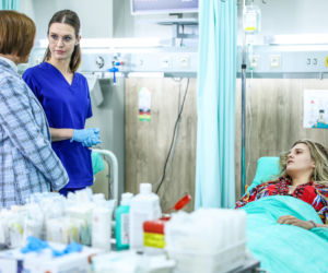 Szpital św. Anny, odcinek 87: Strzelanina przed szpitalem! Postrzelona pielęgniarka walczy o życie