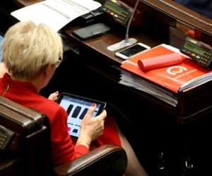 SEJM POSIEDZENIE NUDA JEDZENIE