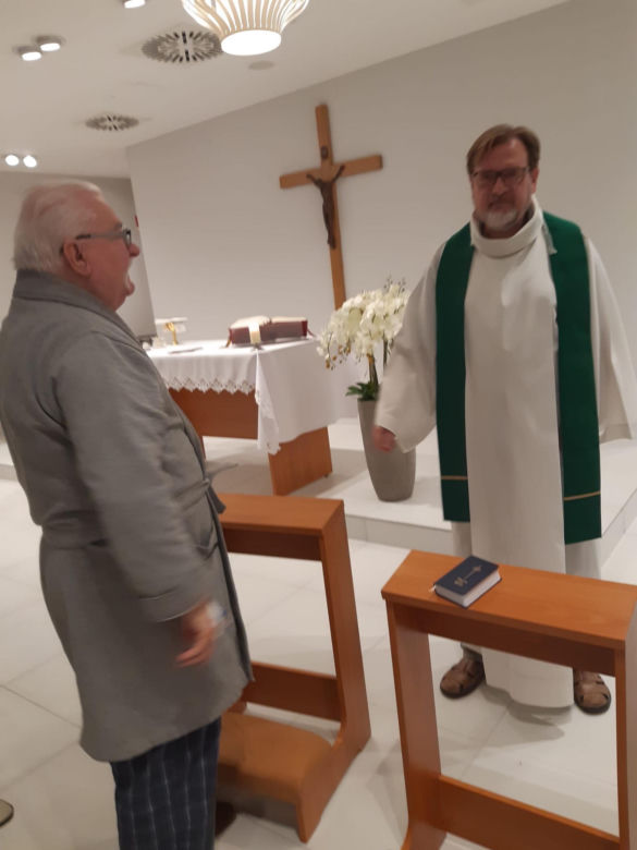  Wałęsa w szlafroku na mszy