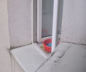 Emerytka wypadła z okna na Powiślu