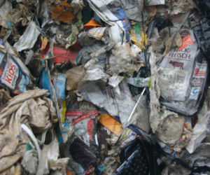 Chciał wwieźć do Polski ponad 20 ton śmierdzących ŚMIECI z Niemiec! Wpadł na granicy