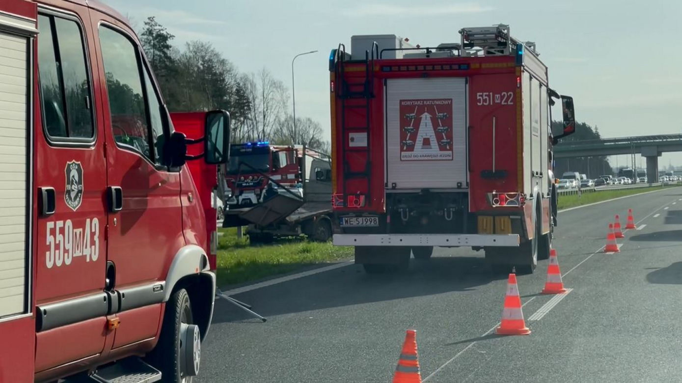 Tragiczny wypadek na A2 pod Otwockiem. Jedna osoba nie żyje, są ranni