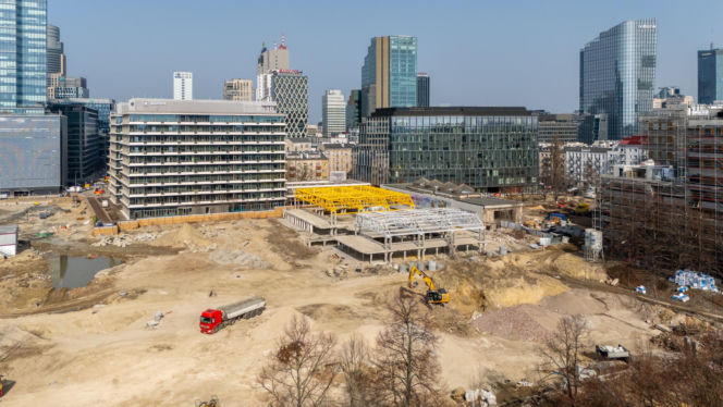 Budowa wieżowca AFI Tower w kompleksie Towarowa22