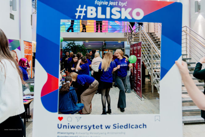 Tłumy młodych ludzi na kampusie. Dzień Otwarty 2025 na Uniwersytecie w Siedlcach za nami