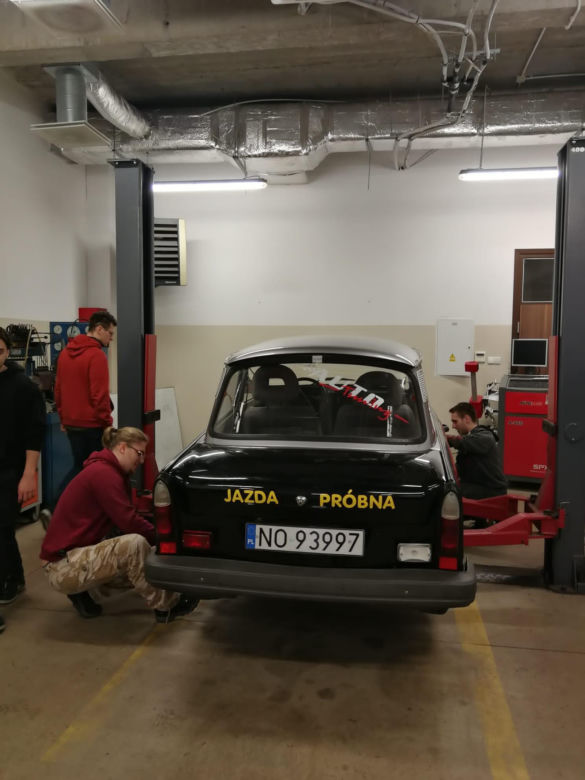 To pierwszy „elektryk” na Warmii i Mazurach. Na UWM powstaje e-trabant. Auto kosztowało 600 zł
