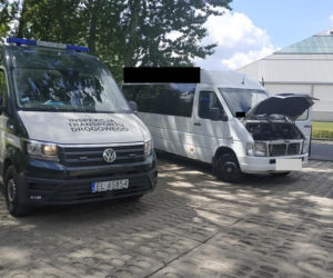 Zawiózł dzieci do aquaparku. Autor nie miał „ręcznego”, świateł i apteczki