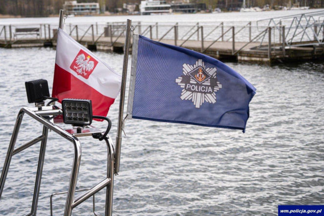 Policjanci przygotowani do majówki i służby na wodach
