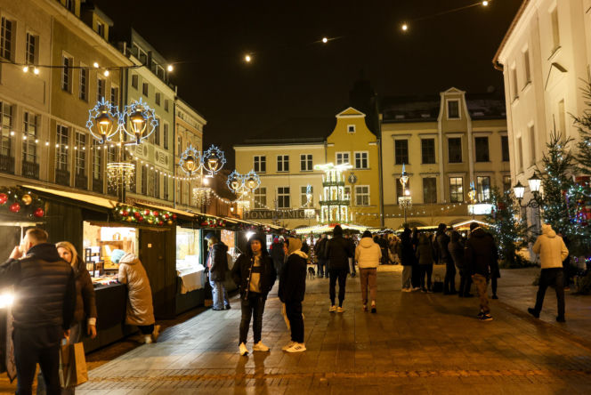 Gliwicki Jarmark Bożonarodzeniowy wystartował. Wiedeński klimat i świąteczne gofry