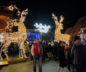 Miasto rozbłysło świąteczną magią! Tłumy na wielkim otwarciu Bydgoskiego Jarmarku Świątecznego