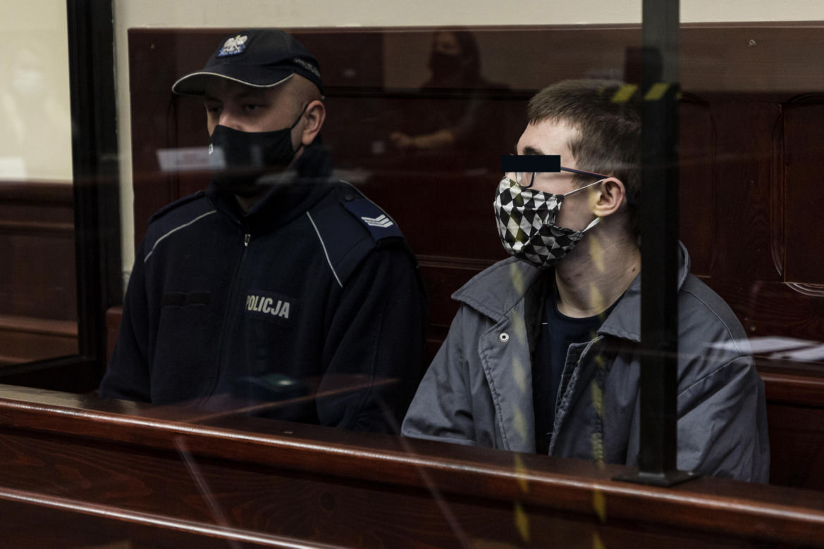 Bestialsko zamordował braciszka i rodziców. Ruszył proces rzeźnika z Ząbkowic Śl. 