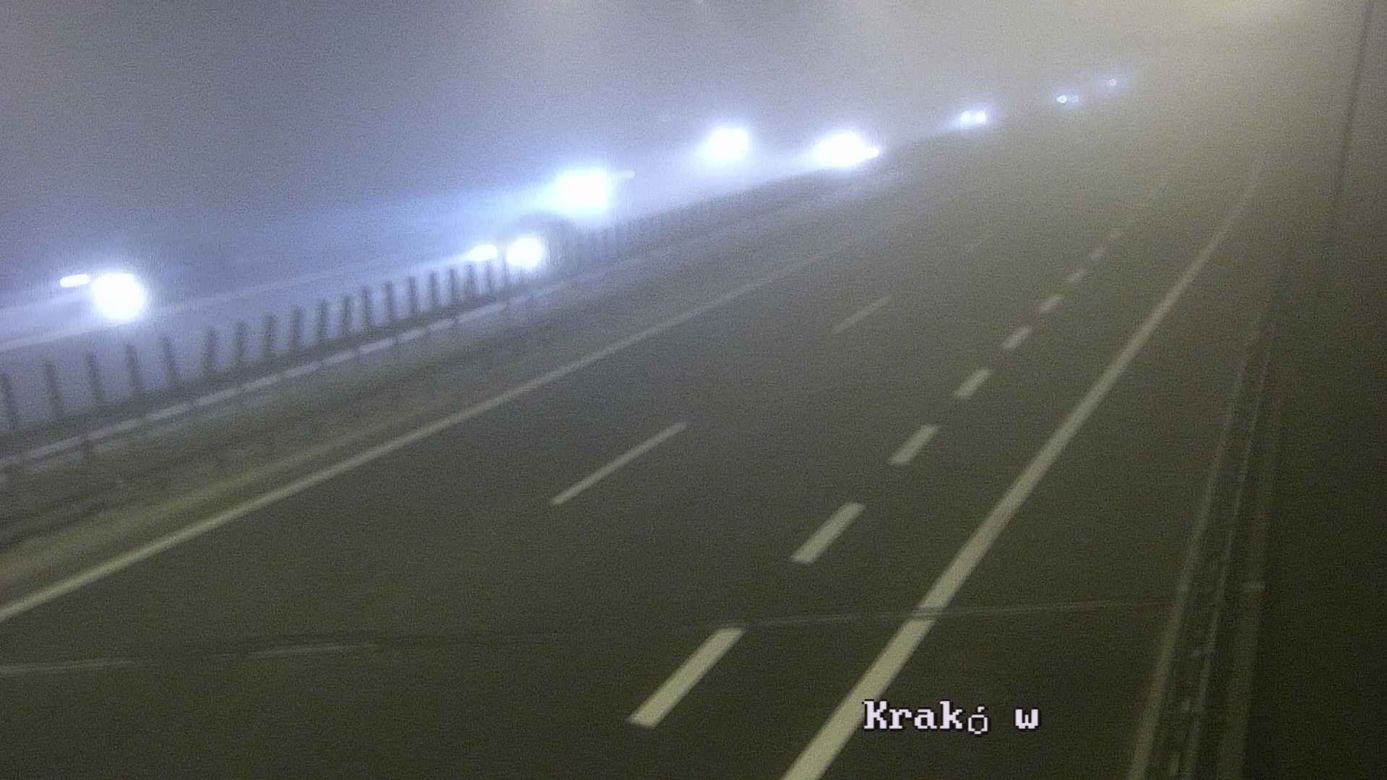 Potężna mgła na małopolskich drogach
