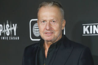W filmie walczył z agentami GRU. W realu wspiera zbiórkę na sprzęt medyczny dla Ukrainy