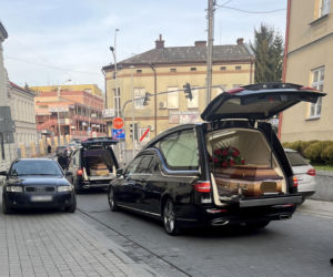 Pogrzeb braci, którzy zginęli w katastrofie śmigłowca pod Rzeszowem