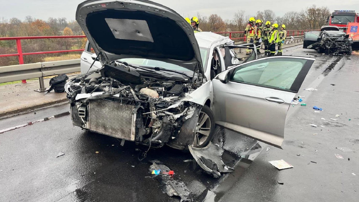 Śmiertelny wypadek na A4. Jedna osoba nie żyje, druga walczy o życie w szpitalu