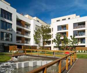 Wyróżnienie - Osiedle Królewskie Przedmieście, Warszawa, ul. Sarmacka 28 A, 28 B, 28 C