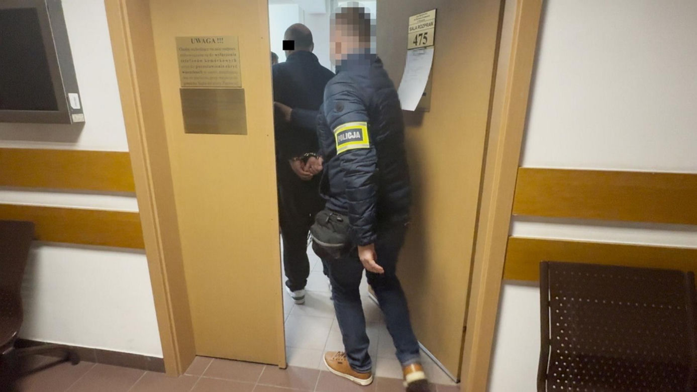 Siedem osób zatrzymanych za posiadanie broni. Wśród nich "wor w zakonie". Przyjechał do Polski wykonać zlecenie