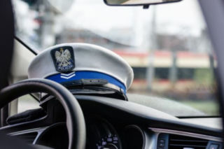 Zasnął za kierownicą w czasie policyjnej kontroli. Alkomat pokazał 3,5 promila