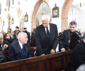 RELACJA NA ŻYWO - POGRZEB ABP. GOCŁOWSKIEGO.