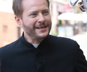 Ojciec Mateusz zarobił 10 milionów. Artur Żmijewski