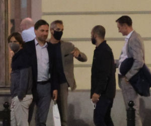 Sousa siedział trzy godziny w Domu Wódki! Obściskiwał się po wyjściu