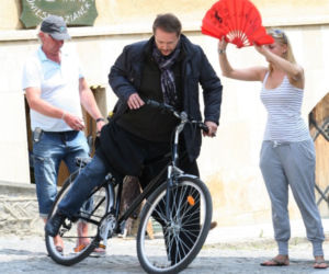 Ojciec Mateusz zarobił 10 milionów. Artur Żmijewski
