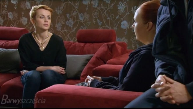 Barwy szczęścia odc. 1025. Renata (Magdalena Smalara), Marta Walawska (Katarzyna Zielińska)