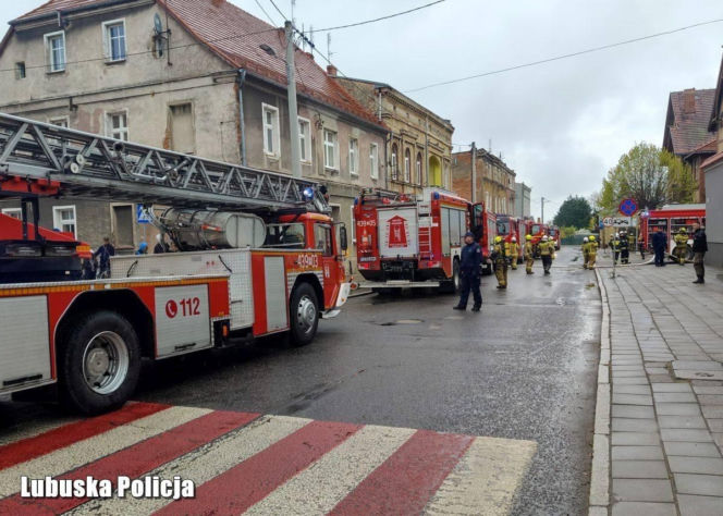 Pożar w szpitalu we Wschowie. Na miejscu pracują służby [ZDJĘCIA]