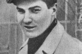 Historia „Kamieni na szaniec” żyje, ale ośrodek, który stworzył autor tej książki, popada w coraz większą ruinę.