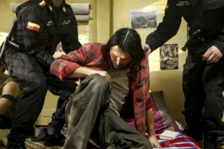 Pierwsza miłość, odcinek 4193: Dramatyczne chwile w kolumbijskim więzieniu. Życie Pawła wisi na włosku