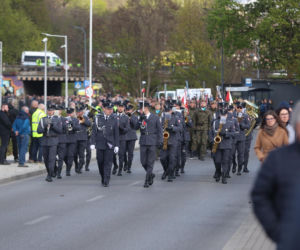 Polacy żegnają Łukasza Litewkę. Kondukt żałobny