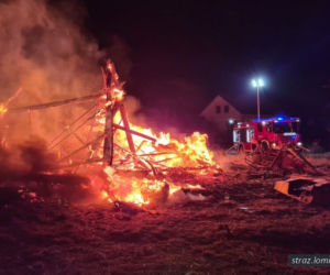  Pożar pustostanu. Łomianki, ul. Rolnicza