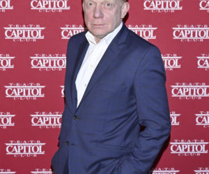 Milowicz z młodszą partnerką, Zając w nowej odsłonie i Gliwa w obcisłej sukni. Tłum gwiazd na premierze!