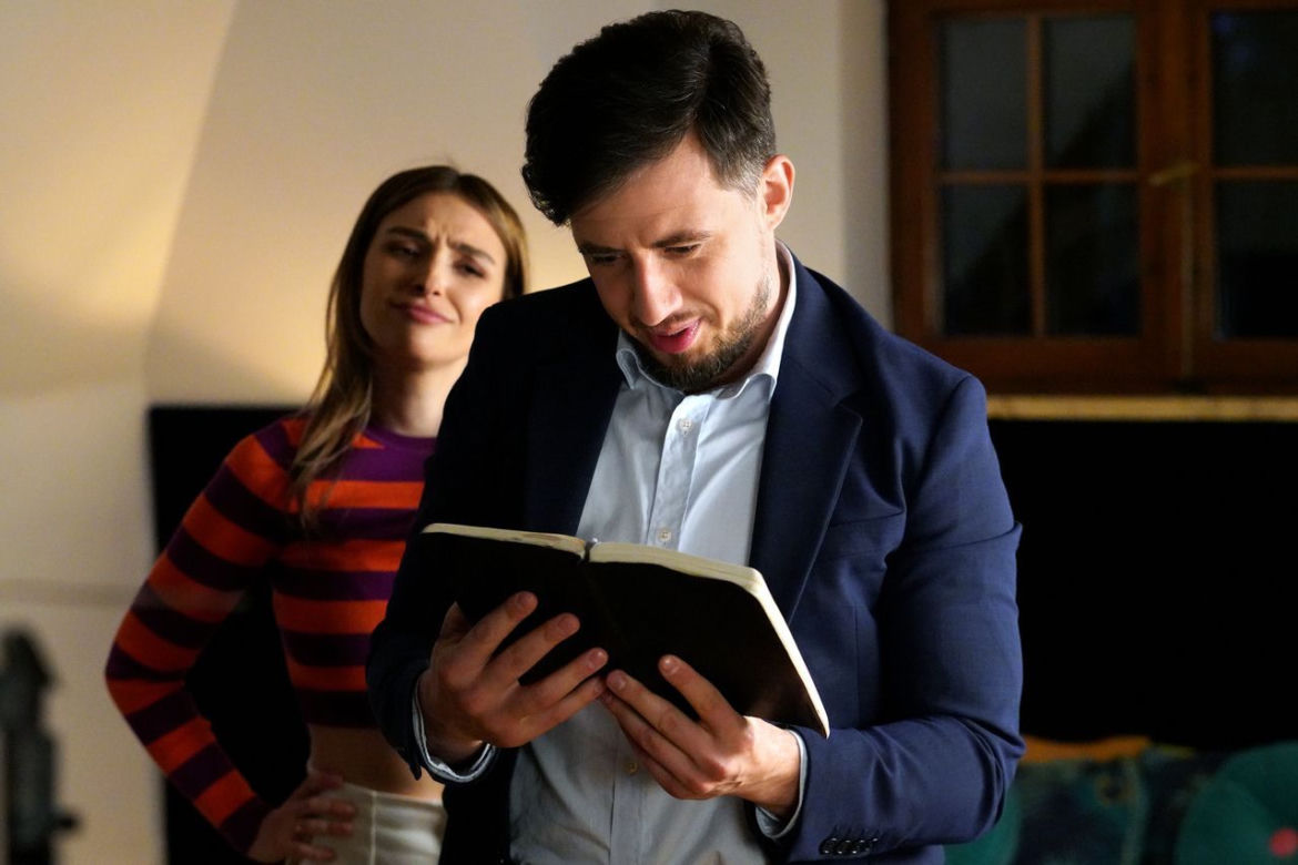 Barwy szczęścia odc. 2707: Klara (Olga Jankowska), Bartosz (Artur Bocheński)