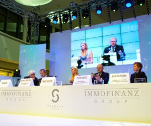 Konferencja z Paris Hilton
