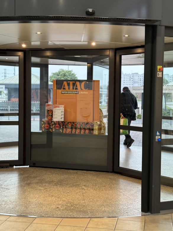 Atac - pierwszy sklep w Polsce